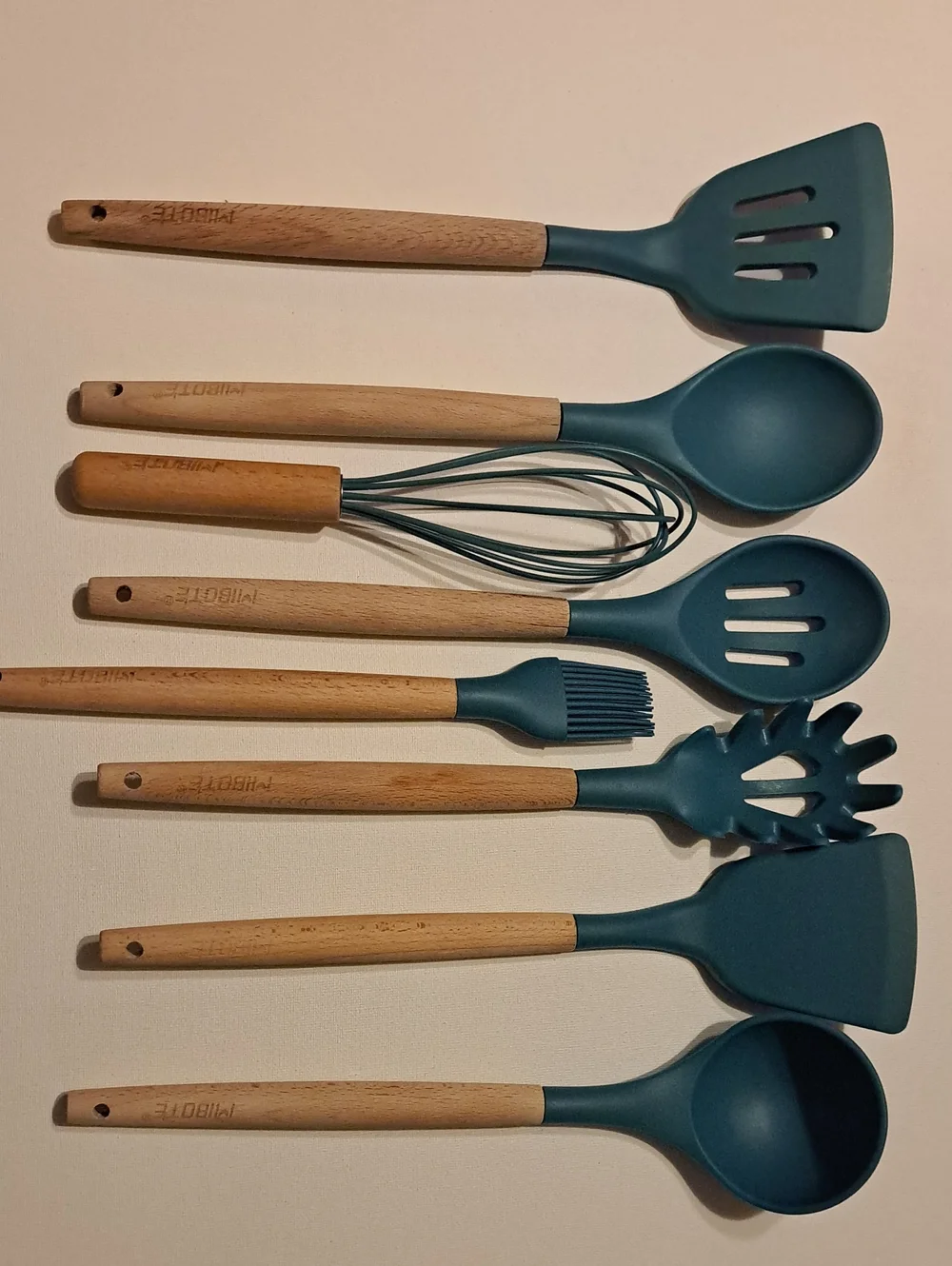 4/$15 🌻 Wood Handle Teal Silicone Kitchen Utensil Set - 8 Piece
